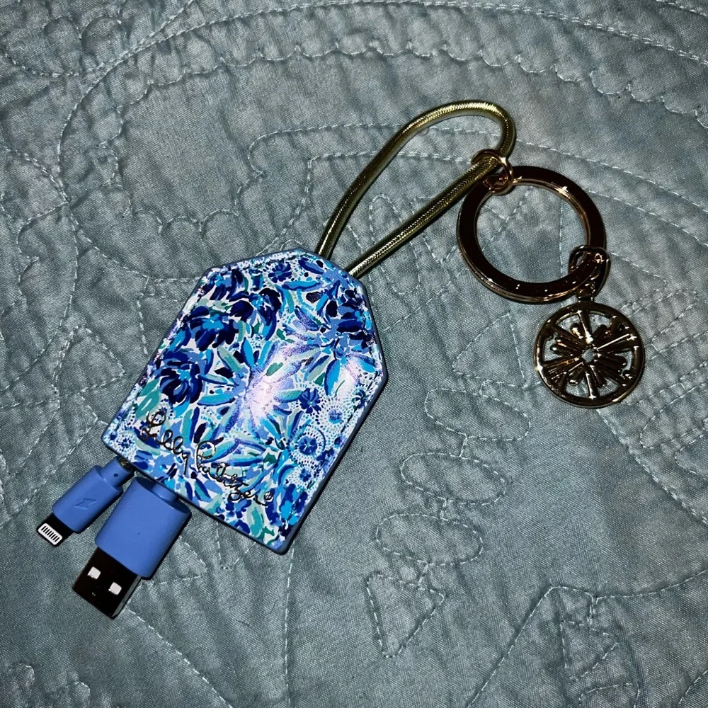 Lilly Pulitzer Charging Tag // High Manetenance